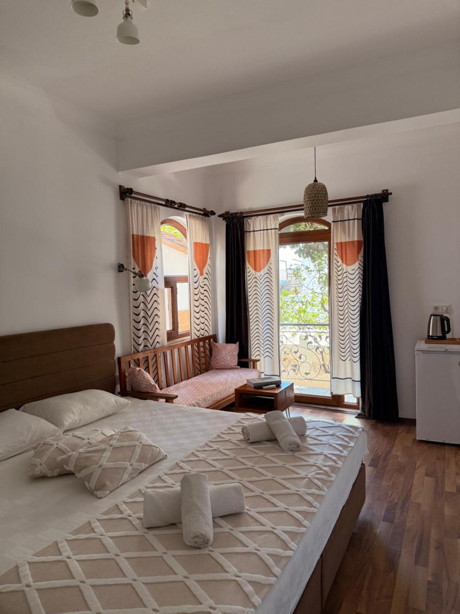Paydos Pansiyon Kaş Esterno foto
