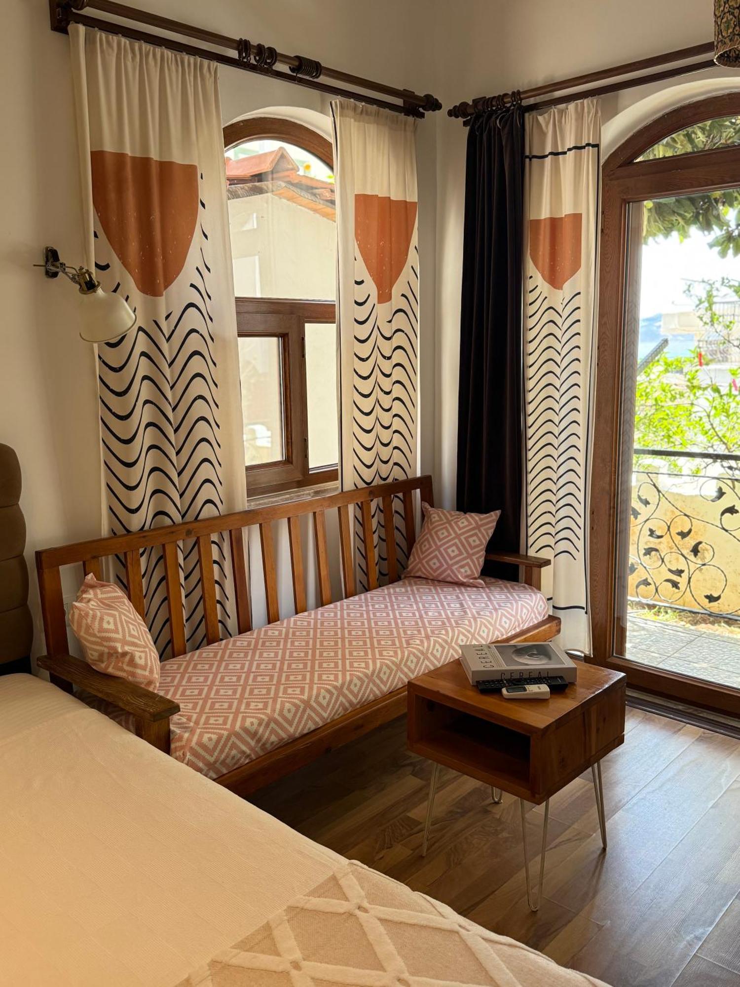Paydos Pansiyon Kaş Esterno foto